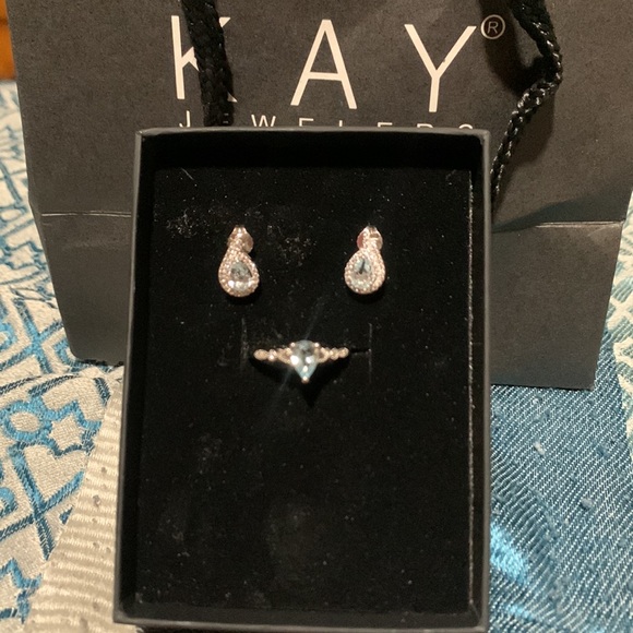 Beautiful March Birthstone set (Aquamarine) never worn - Picture 2 of 3